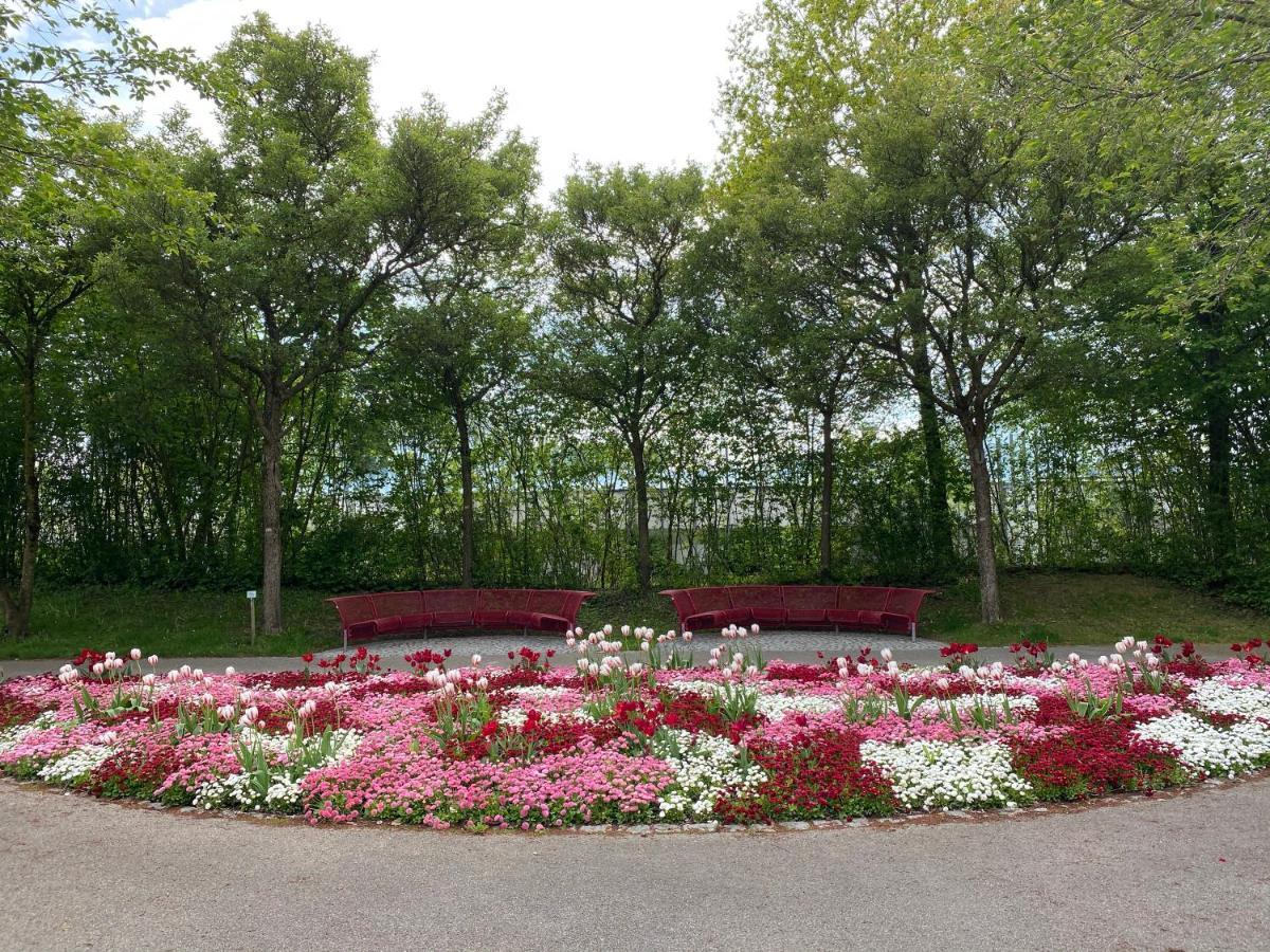 Appartementhaus Nuernberg บาดฟึสซิง ภายนอก รูปภาพ